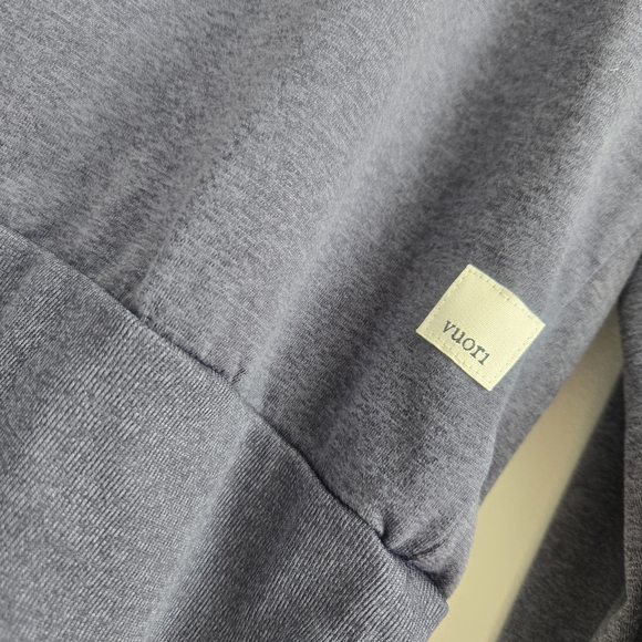 Vuori Daydream Crew Sweater In Blue Heather. (D6) - Picture 5 of 11